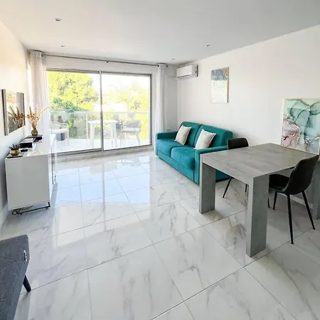 Appartement Proche Centre Ville, Magnifique By Palmazur *