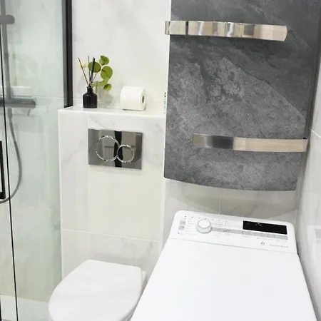 Magnifique Studio, Piscine, Parking By Palmazur Apartment Cannes
