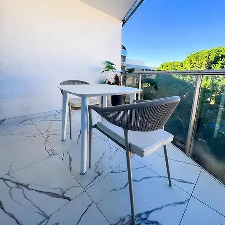 Magnifique Studio, Piscine, Parking By Palmazur *